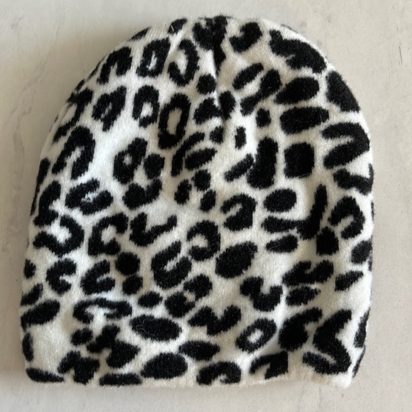 Revolve beanie - Picture 2 of 3